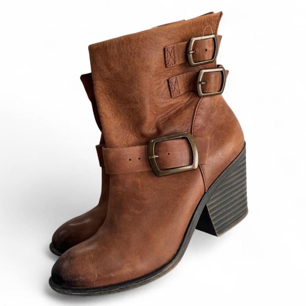 Boho Western Lucky Brand Distressed Leather Heeled Buckle Boots